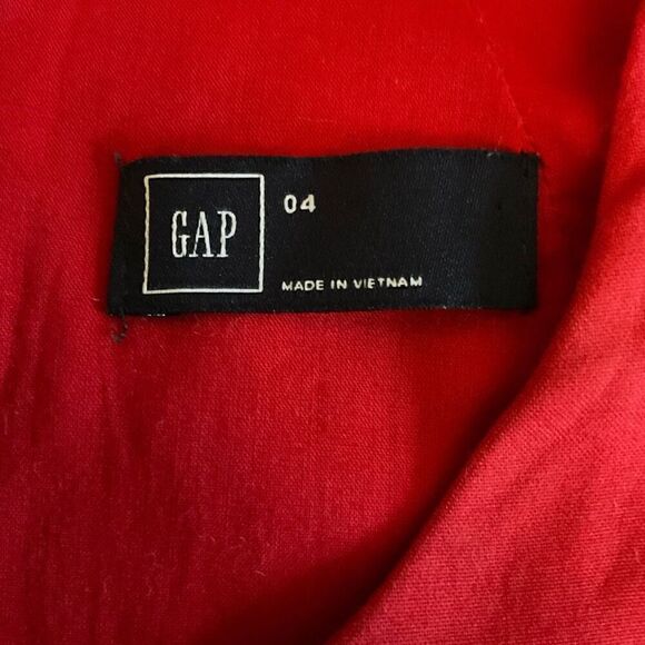 Gap Dress Fit and Flare Pleated Skirt Round Neck Red Sleeveless Zip Clasp Back 4 - Picture 3 of 10